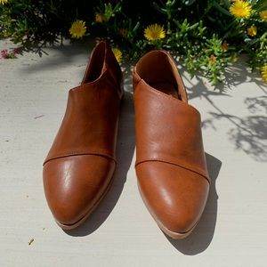 Slip on platform shoes